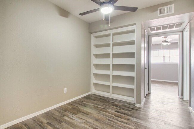 Foto del edificio - 1212 Hampshire Ln