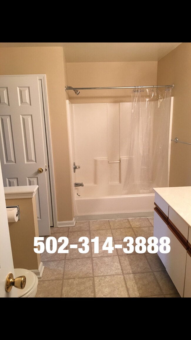 Full Bath - 2060 Leland Dr