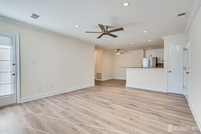 Foto del edificio - 114 Longfield Ct