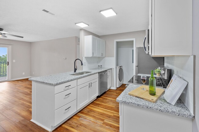 Interior Photo - Bridgewater Crossing