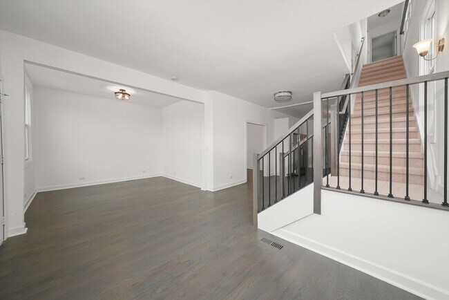 Building Photo - 9771 W 143rd St