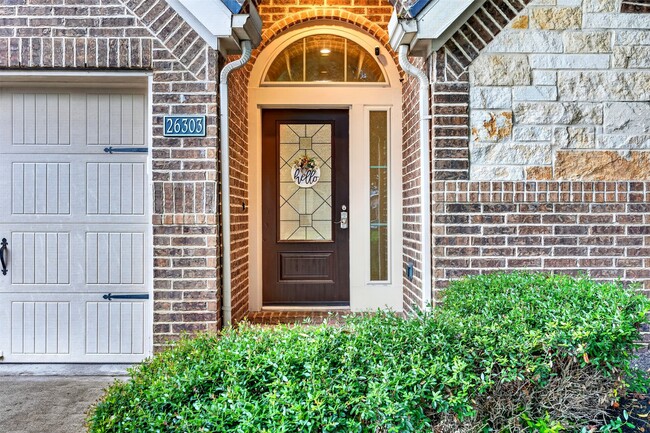 Building Photo - 26303 Serenity Oaks Dr