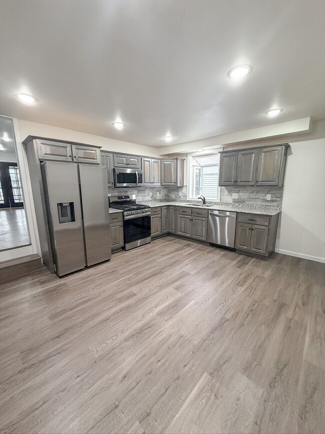 Foto del edificio - 613 Oakland Ave