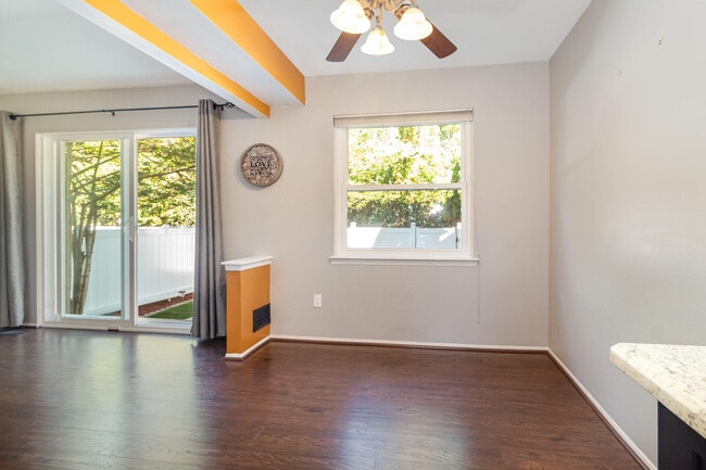 Foto del edificio - 24750 Olde Orchard St