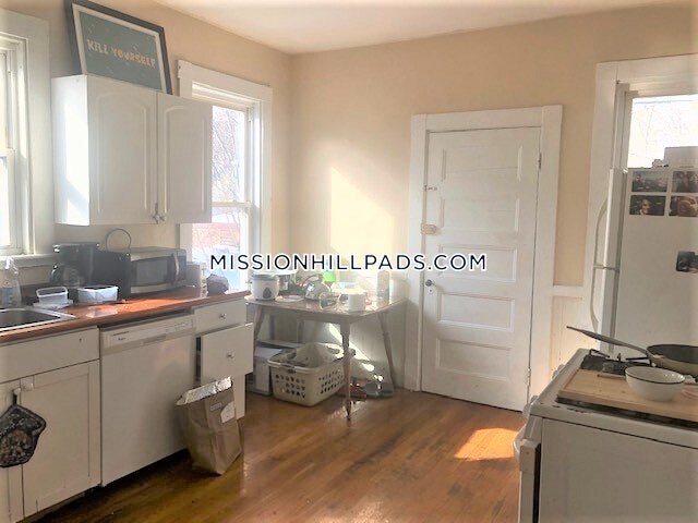 Foto principal - 803 Parker St
