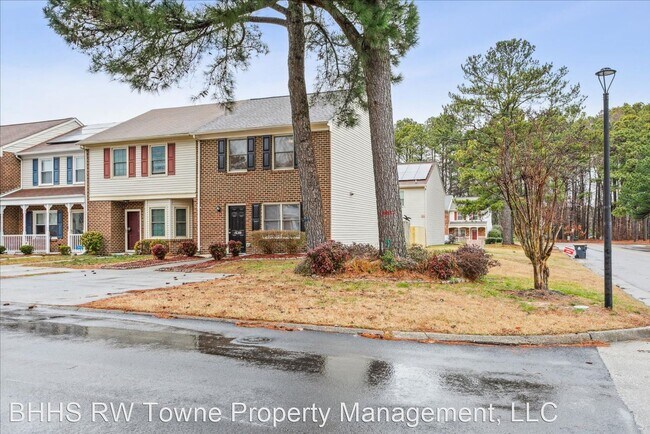 Foto del edificio - 2 br, 1.5 bath House - 100 Haverstraw Court