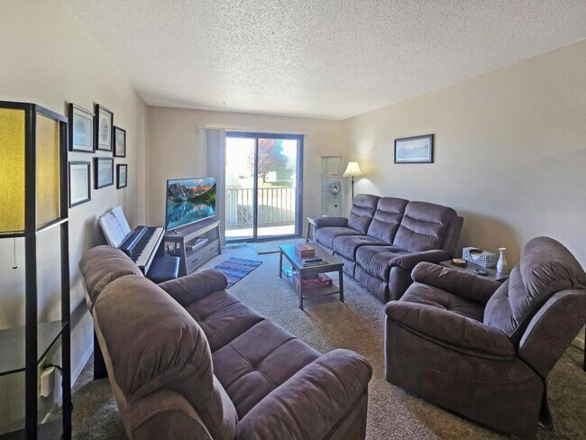 Foto del edificio - 3201 Emerson St