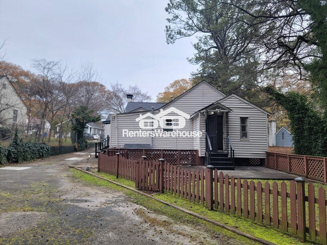 Foto del edificio - 1056 Regent St SW