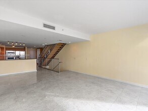 Building Photo - 2950 NE 188th St