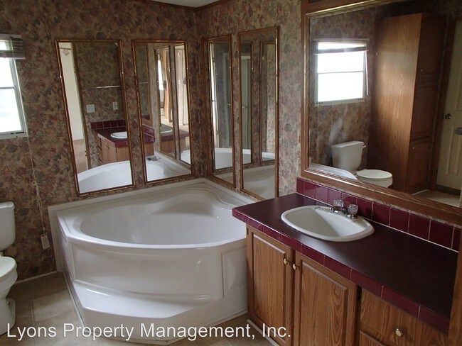 Building Photo - 3 br, 2 bath House - 6801 BEMISS RD LT 6
