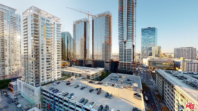 Foto del edificio - 1100 S Hope St