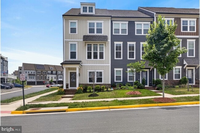 Photo - 1601 Grove Chestnut Rd Townhome