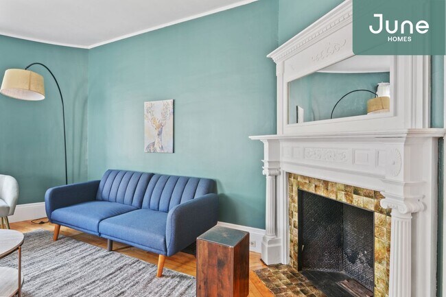 Foto del edificio - Queen room in 5-bed/1.5-bath Home