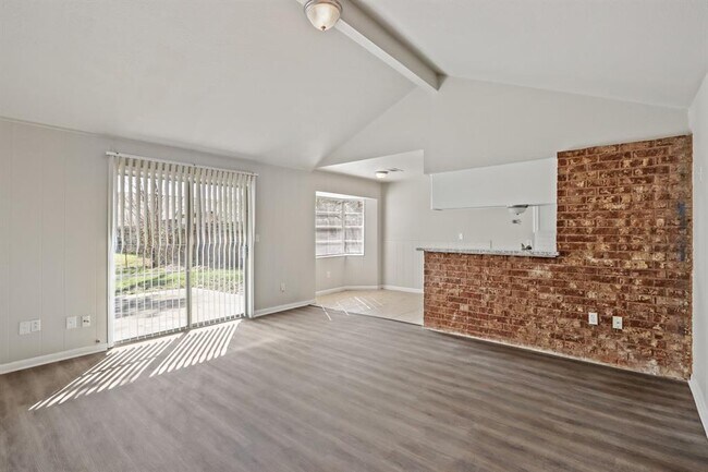 Foto del edificio - 12019 Sharpcrest St