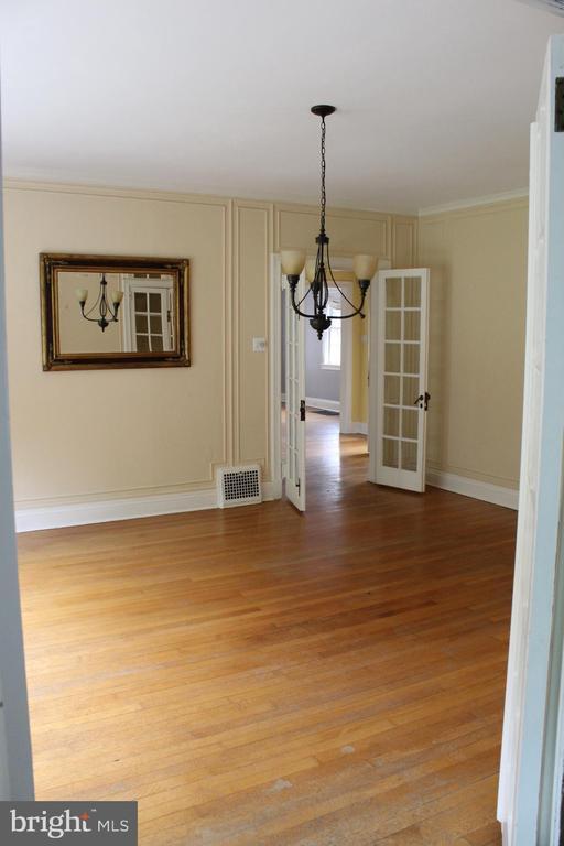 Foto del edificio - 490 Bancroft Rd