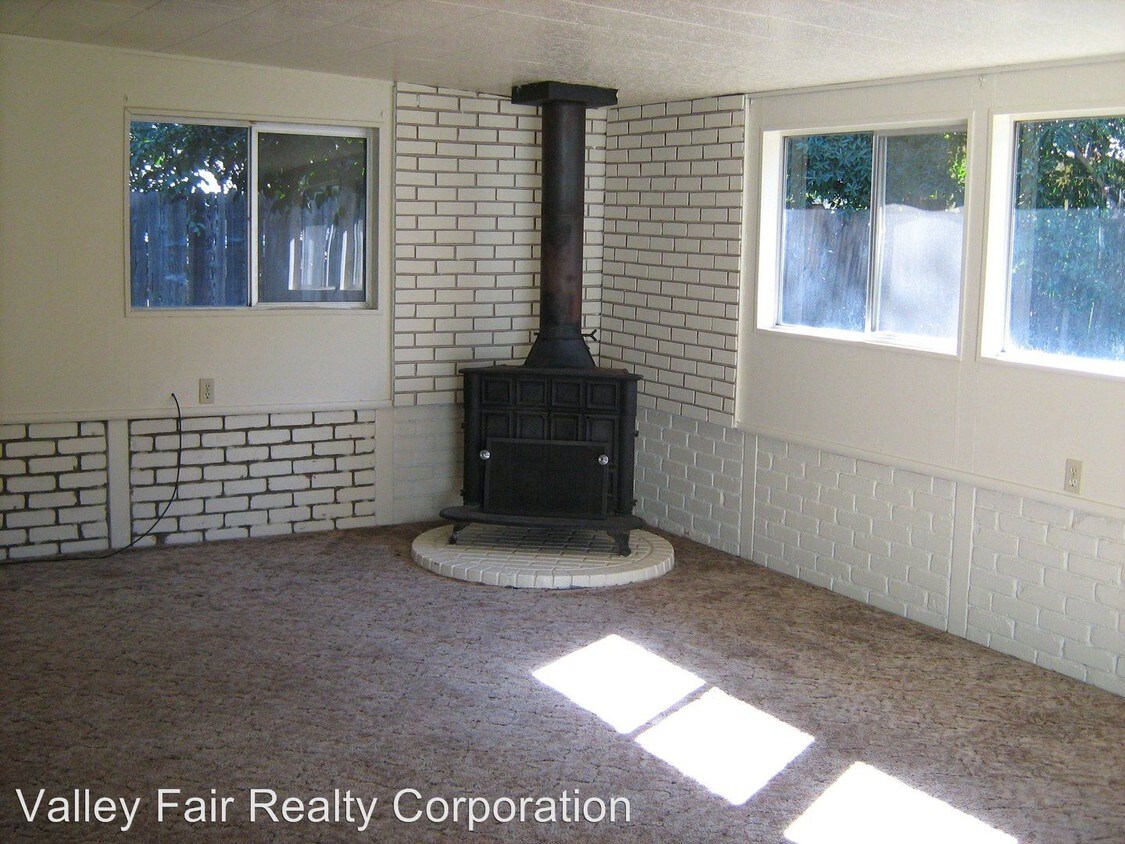 Building Photo - 1262 Barbara Way