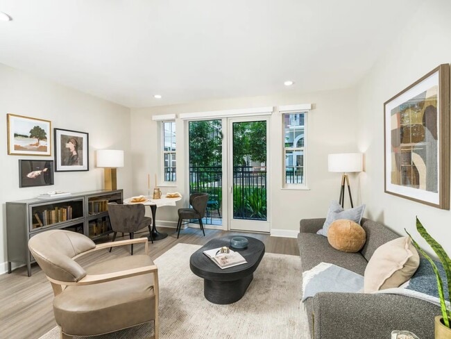 Foto del edificio - Limited-Time Offer: 10 Weeks Free in Houston!