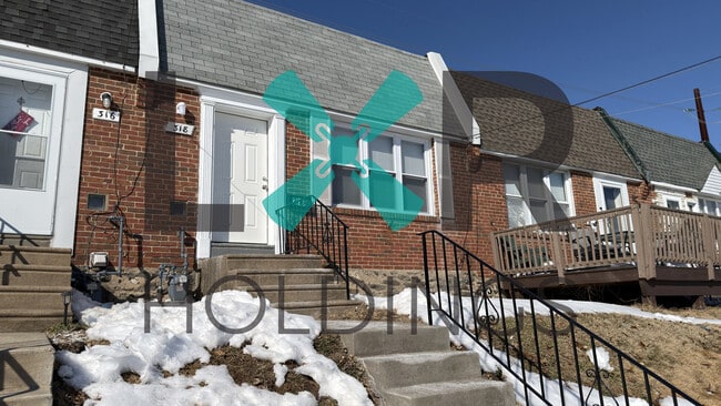 Building Photo - 318 White Ave