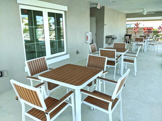 Foto del edificio - 605 Lychee Ln