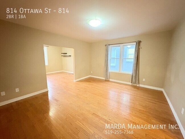 Photo du bâtiment - COZY 2 BED/ 1BATH - IN WALKERVILLE - PLUS ...