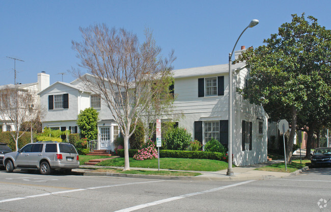 Foto del edificio - 9749-9753 Gregory Way