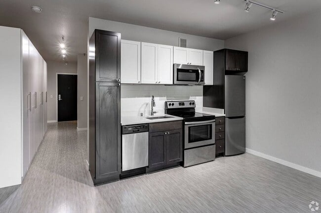 Interior Photo - 3828 Apartments