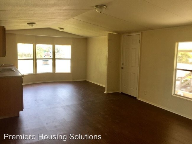 Building Photo - 2 br, 1 bath House - 6502 Sandra Drive