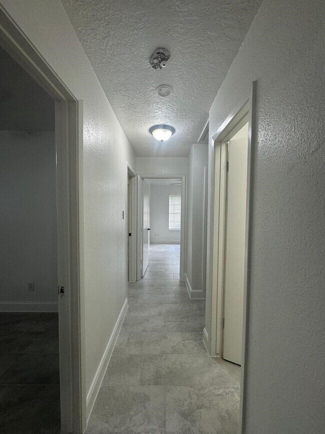 Foto del edificio - 5110 Ridgeton Dr