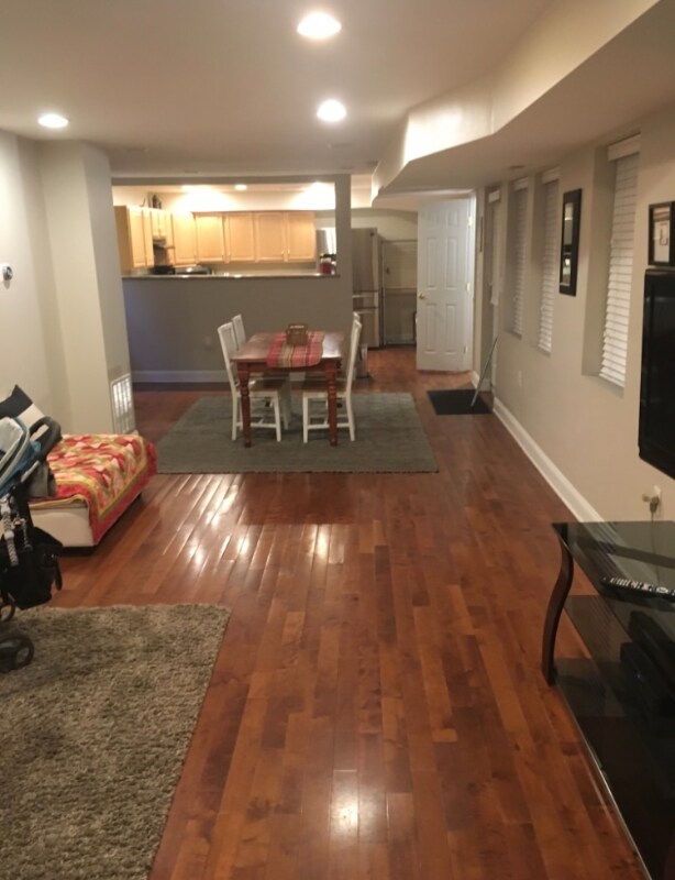 Foto del edificio - 216 9th St SE