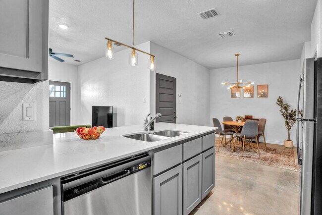 Building Photo - 311 Riptide Rd