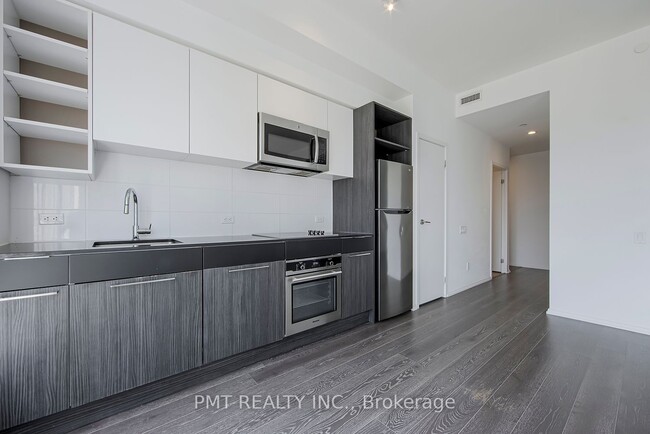 Building Photo - 68-2068 Shuter St