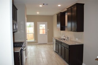Building Photo - 3230 Harmony Creek Ln