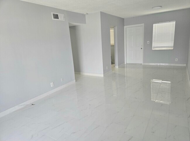 Building Photo - 6505 Winfield Blvd
