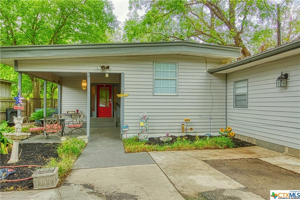 130 Lee St, Seguin, TX 78155 House for Rent in Seguin, TX