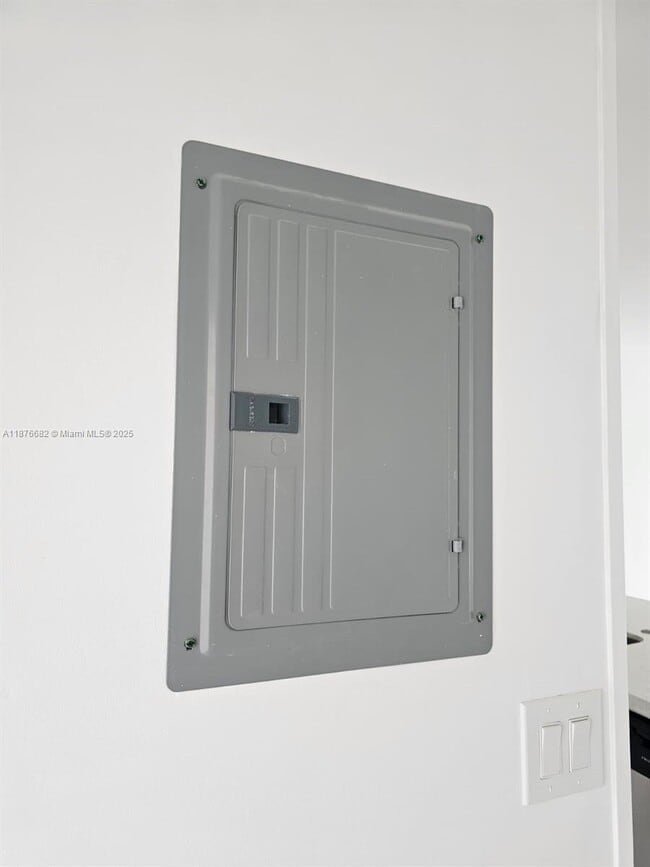 Building Photo - 3430 NW 52nd Ave