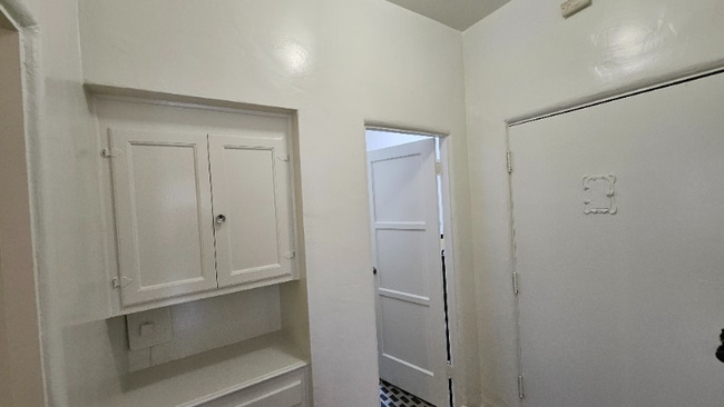 Building Photo - 1425 Echo Park Ave