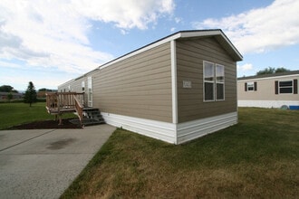 Building Photo - 2732 Donna Ave