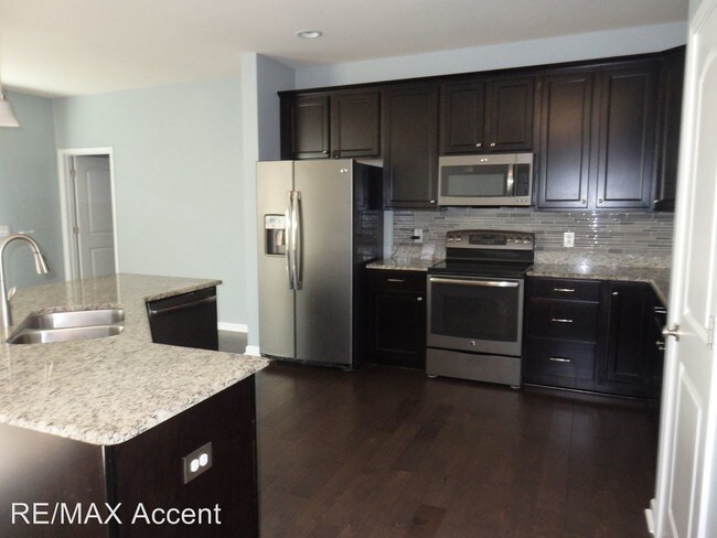 Building Photo - 4 br, 2.5 bath House - 30 Smoke Rise Road
