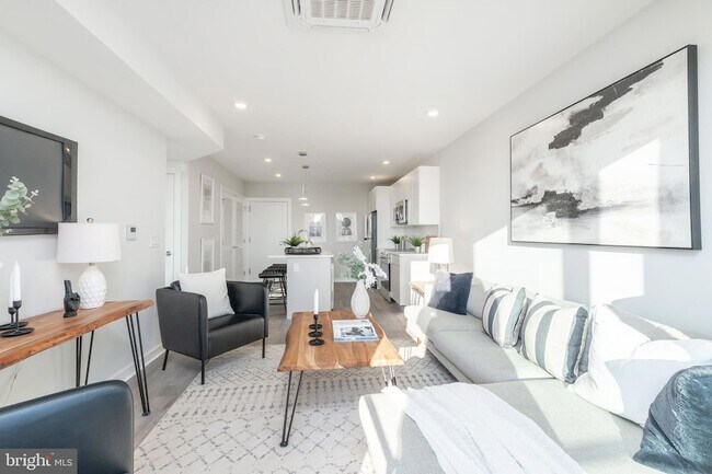 Foto del edificio - 3449 Scotts Ln