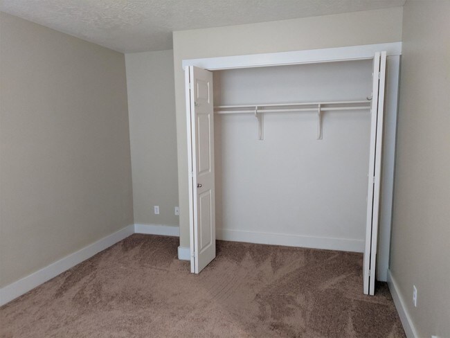 Foto del edificio - 2 Big River Rd