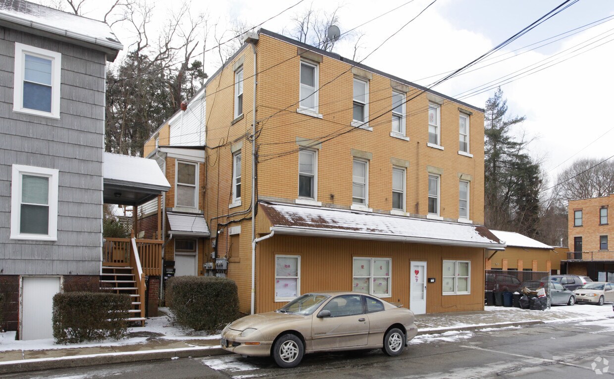 Foto del edificio - 646 Baldwin St