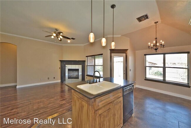 Building Photo - 3 br, 2 bath House - 15933 Prairie Run Drive