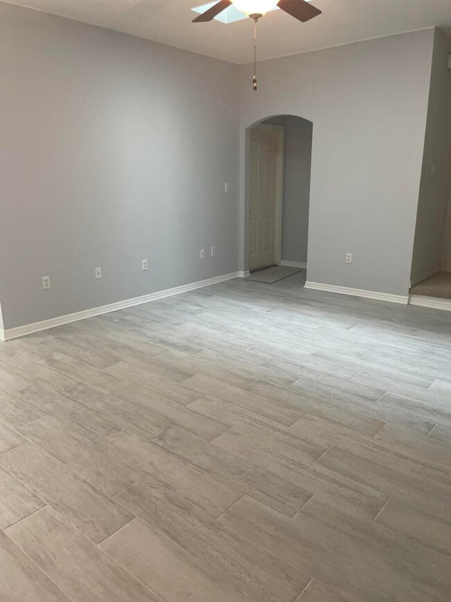 Building Photo - 1321 Treasure Cove
