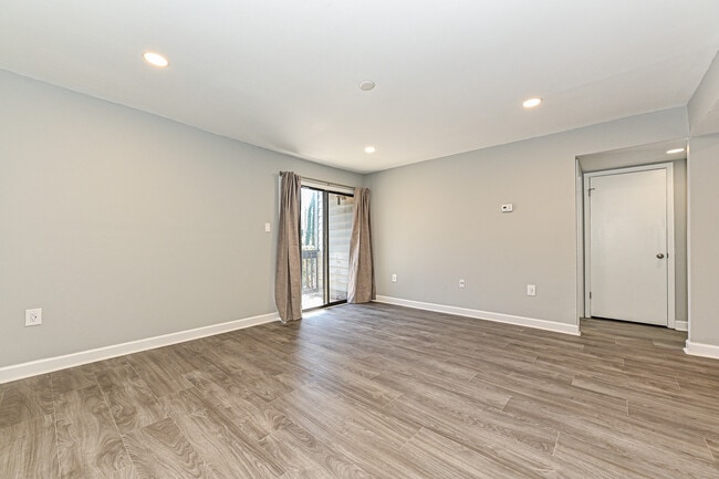 Foto del edificio - 5020-E Sardis Rd