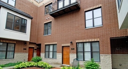Building Photo - 429 S Kenilworth Ave