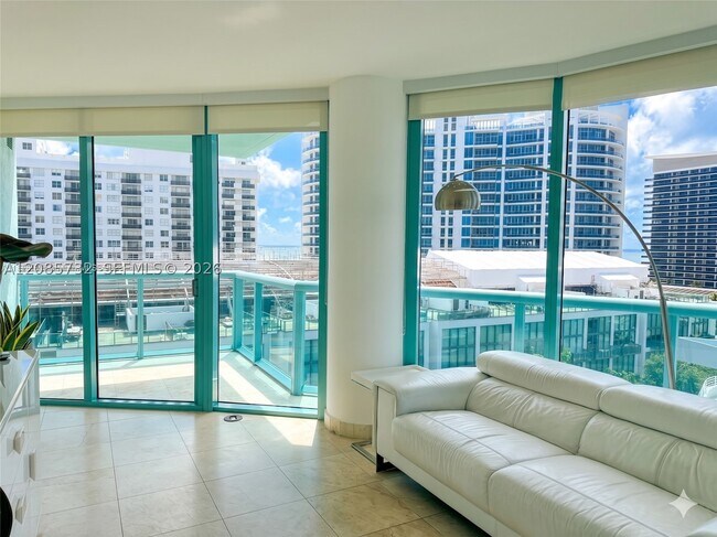 Foto del edificio - 6000 Indian Creek Dr