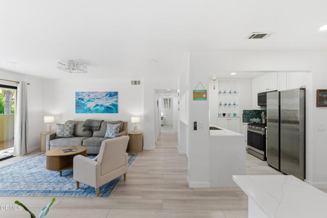 Building Photo - 2053 Majorca Dr