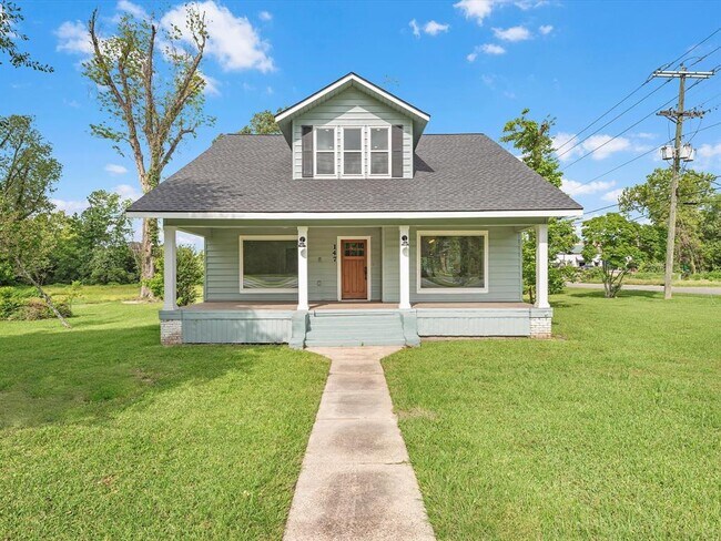 Building Photo - 147 N Houston Ave