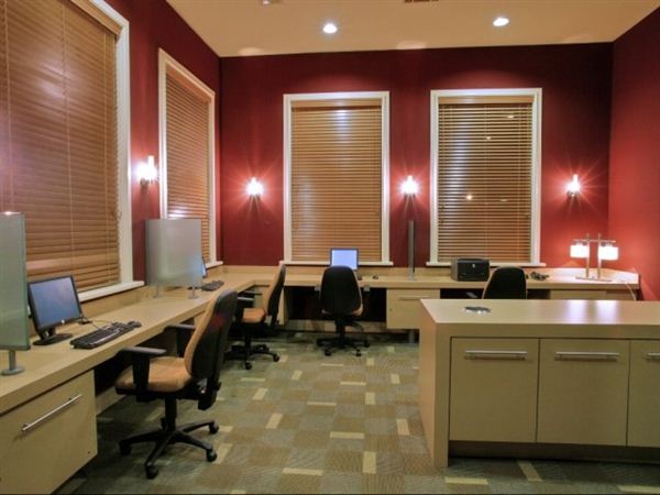 Foto del edificio - 675 E Royal Ln