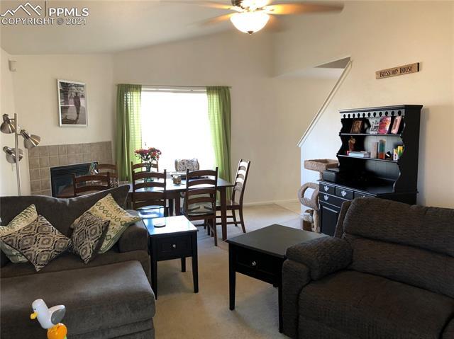 Building Photo - 7335 Village Meadows Dr